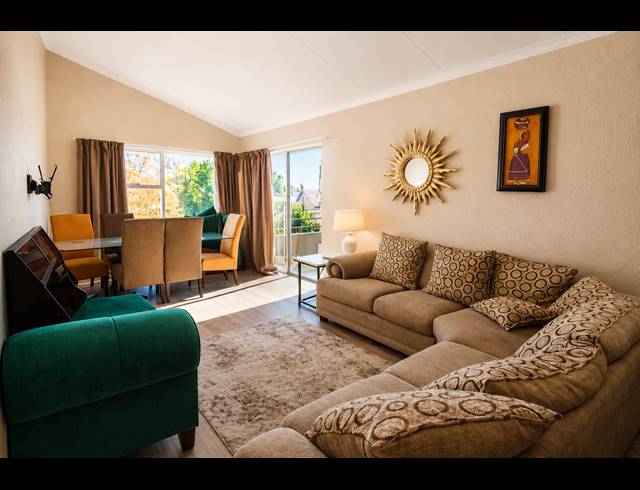 2 BEDROOM SECTIONAL TITLE FOR SALE IN BLACKHEATH